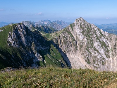 DCLDLUX8-20250705-1000741