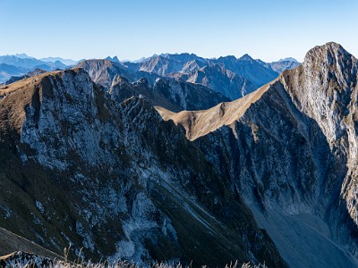 DCLDLUX8-20251014-1001791