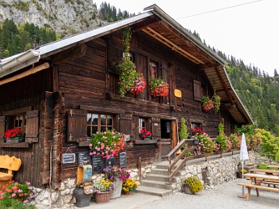 DCCG1X-20251003-2126