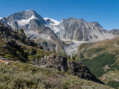 DCLDLUX8-20250826-1001068