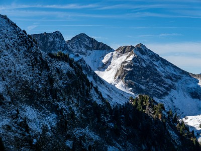 DCLDLUX8-20251007-1001657