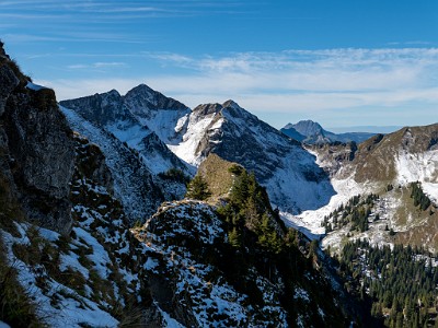 DCLDLUX8-20251007-1001662