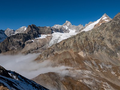 DCLDLUX8-20251015-1001883