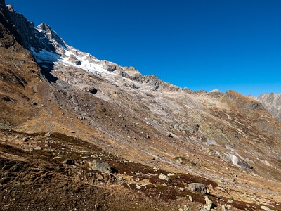 DCLDLUX8-20251015-1001903