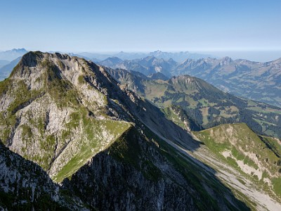 DCCG1X-20250812-1843