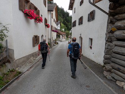 DCLDLUX8-20250901-1001197