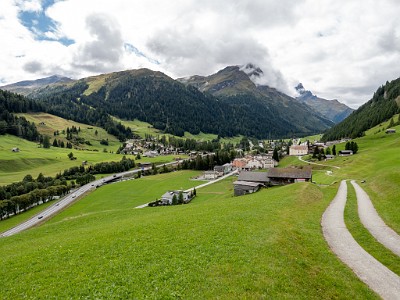 DCLDLUX8-20250902-1001310