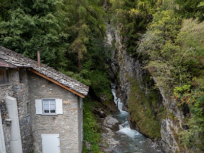 DCLDLUX8-20250902-1001315