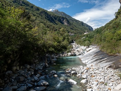 DCLDLUX8-20250904-1001527