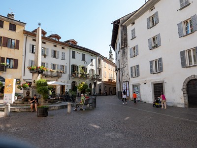 DCLDLUX8-20250904-1001549